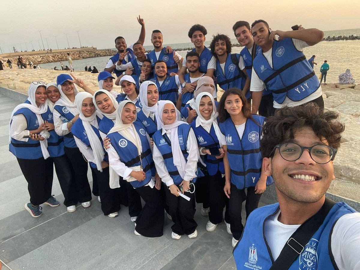 Manarehab42's tweet photo. @YLYMinistry 
#رقم7_مش_بس_لرونالدو
#YLY_S7
فرصة واحدة بس كانت كفاية تغيّرني!💙✨
YLY مكنش مجرد نشاط… ده كان بداية جديدة 💙
اتعلمت، كبرت، واتعرفت على ناس فرقت معايا بجد.

لو بتدور على حاجة تطورك وتكبرك وتكون زكريات زي دي يبقى قدم دلوقتي مفيش وقت👇
 https://t.co/5txl4NFhj8 https://t.co/Dz46lUIwwN