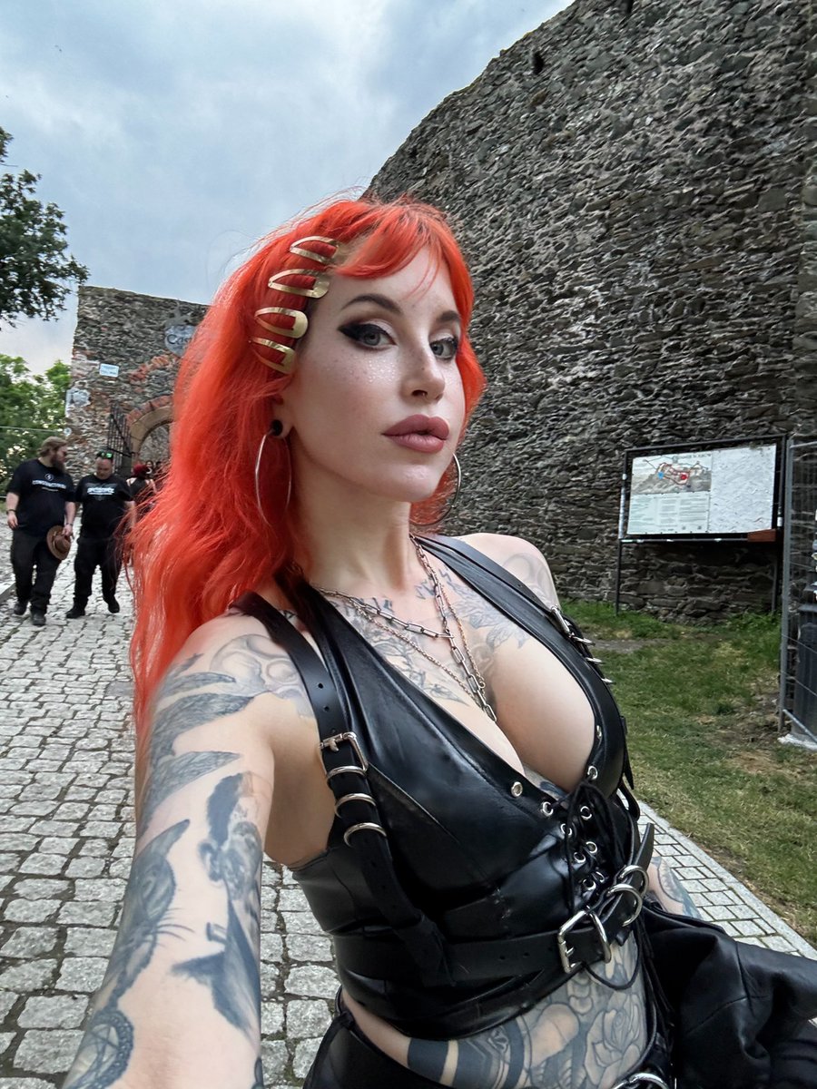 Imagine we’re in the wild together 
I give you this look 
And you feel the electric shock of your collar as I gleefully press the button over and over and over again