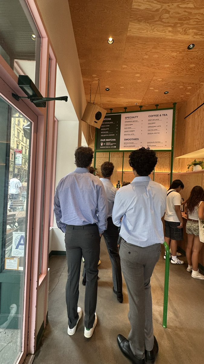 gglangt's tweet image. something about cha cha matcha being filled with finance bros today