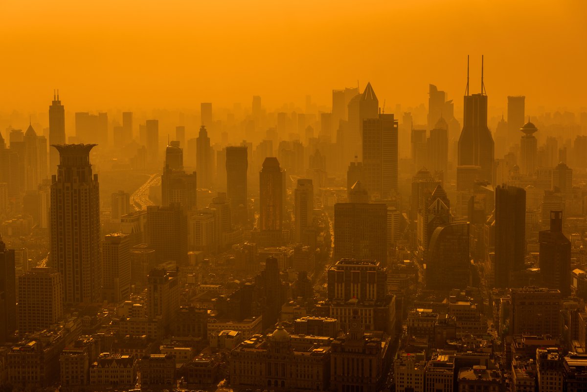columbiaclimate's tweet image. New study by @LamontEarth's @d_westy, CCSR/NASA GISS' Larissa Narazenko & @tsigarid, and colleagues finds that cleanup of air pollution in East Asia has accelerated global warming b/c some forms have helped shade the Earth's surface from the sun's energy: news.climate.columbia.edu/2025/07/14/air…