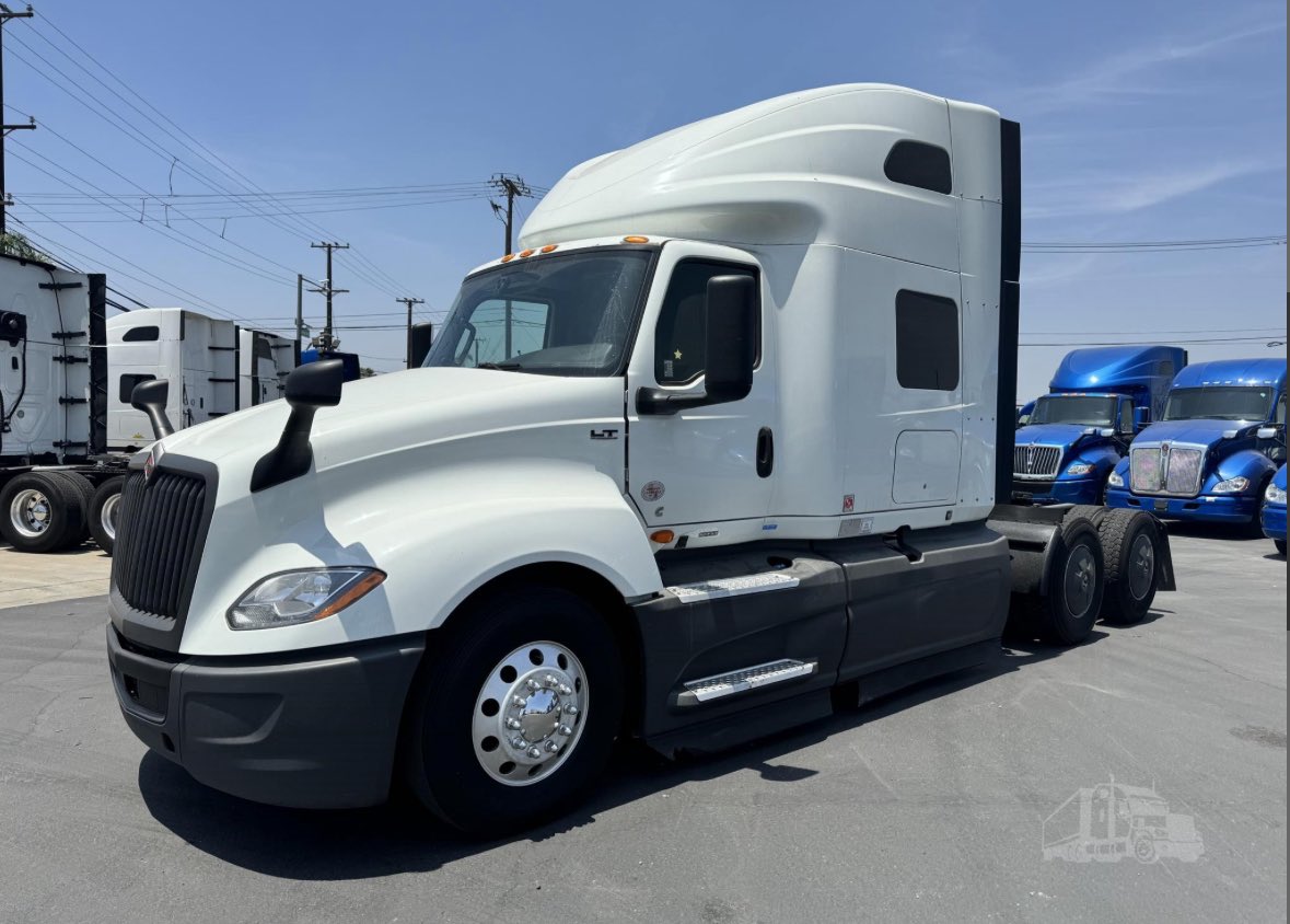 diamond_Trucks's tweet photo. 2022 INTERNATIONAL LT
ONLY $51,900 😱
See more at ⬇️⬇️⬇️

https://t.co/WbBhrNH2Q5 https://t.co/sW5PPhlkDO