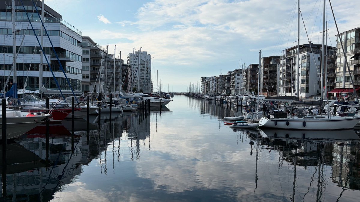 omarbv's tweet image. Dockan Marina.