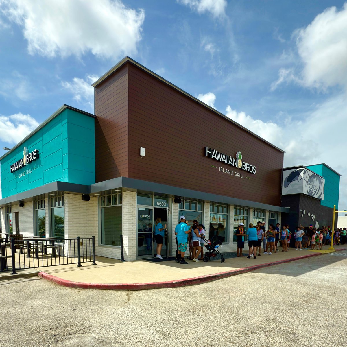 Aloha, Corpus Christi, TX! 🤙We’re officially open at 5633 S Padre Island Drive, Corpus Christi, TX 78412 and we can’t wait to meet you! If you’re in the area, stop by our new location today! 🎉 #hawaiianbros #hbros #corpuschristi #texas
