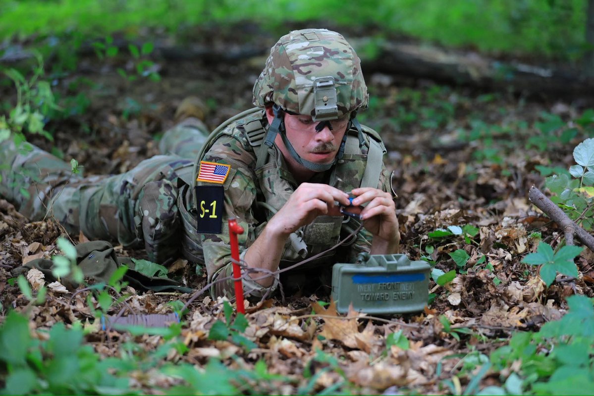 ARNGDirector's tweet image. Team! The 2025 ARNG National Best Warrior Competition is in full swing! Our Soldiers are putting their skills, strength, and resilience to the ultimate test. Each of them fearlessly representing their state during this grueling competition. Let’s rally together and support these…