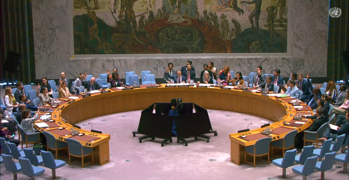 #RedSea #Yemen
(#UNSC Adoption, 2025.07.15.)
The ROK 🇰🇷 participated in the adoption of UNSC resolution 2787 (2025), which extends the #UN Secretary-General's reporting requirement on Houthi attacks against commercial vessels in the Red Sea.