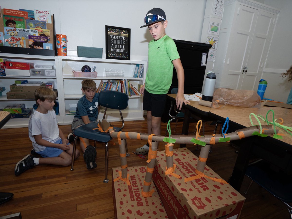 GovernorKayIvey's tweet image. Today, I stopped by the @cullmancityboe STEM Camp to join Alabama students in summer learning. I saw students that were busy, and that’s good!
Out-of-school time learning programs keep young minds sharp all summer — and that’s something I’ll always champion. #alpolitics