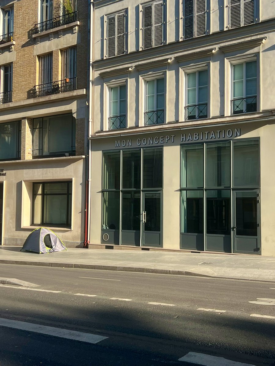 Scène de la vie parisienne. Tragique. « Mon concept habitation »