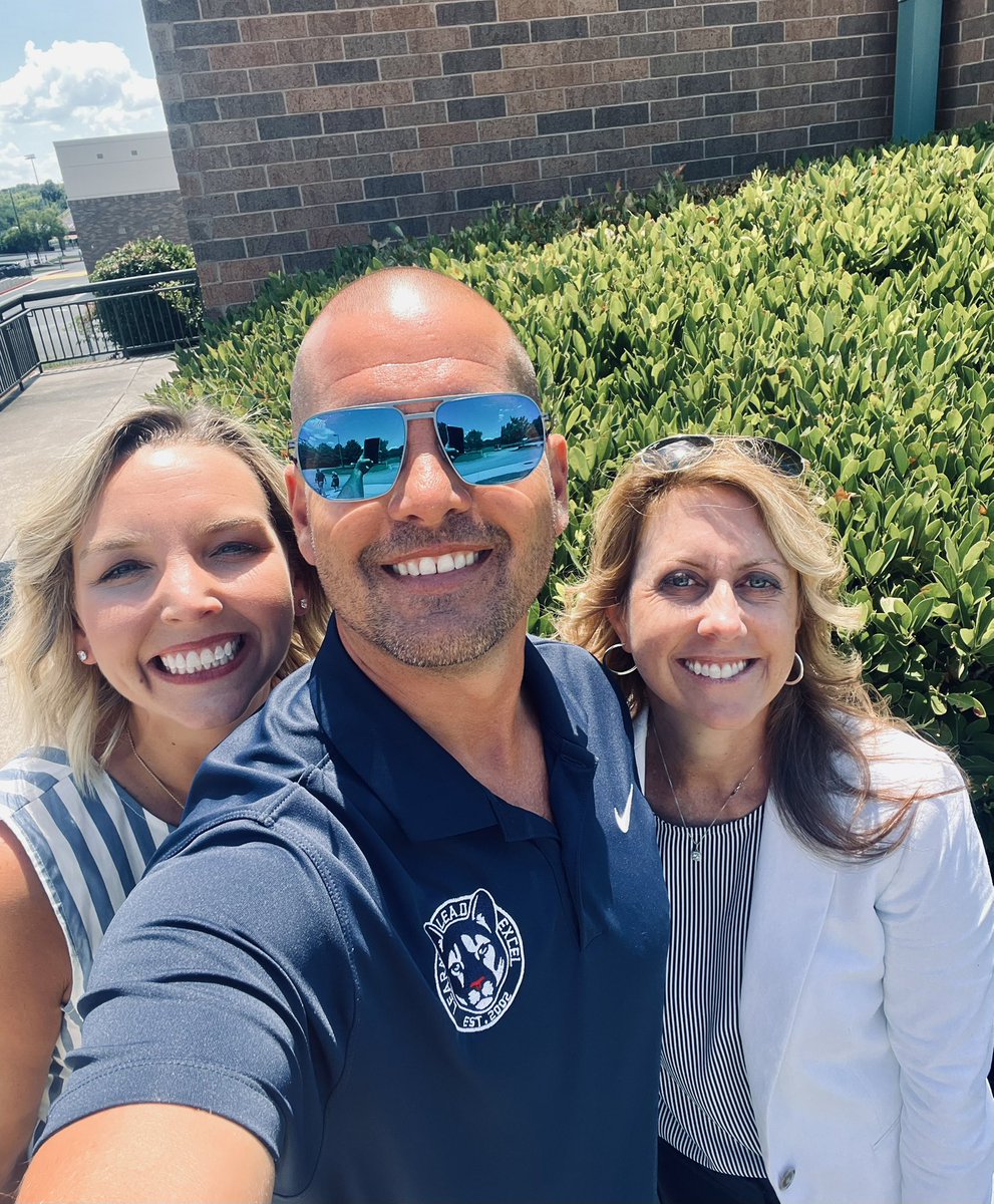 AllisonGurski's tweet image. Great @CobbSchools Leadership Kickoff today! Year 24 for me and year 6 for us as an admin team! So many nuggets to bring back to our staff &amp;amp; students in the coming weeks. #OneTeamOneGoal #learnleadexcel