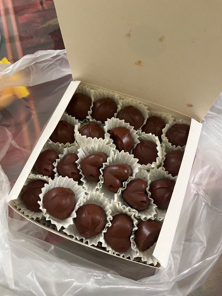Manu.$hive ♦️ (@manuphotos_) on Twitter photo ¿No les pasa que tienen ganas de comer chocolate, se pasan por <a href="/Chocolatesalile/">chocolatesalile</a>, pagan con $HBD y obtienen un 20% de cashback con <a href="/Distriator/">Cashback 4 Spending Crypto</a>?
🤤 ¿No les pasa que tienen ganas de comer chocolate, se pasan por <a href="/Chocolatesalile/">chocolatesalile</a>, pagan con $HBD y obtienen un 20% de cashback con <a href="/Distriator/">Cashback 4 Spending Crypto</a>?
🤤
