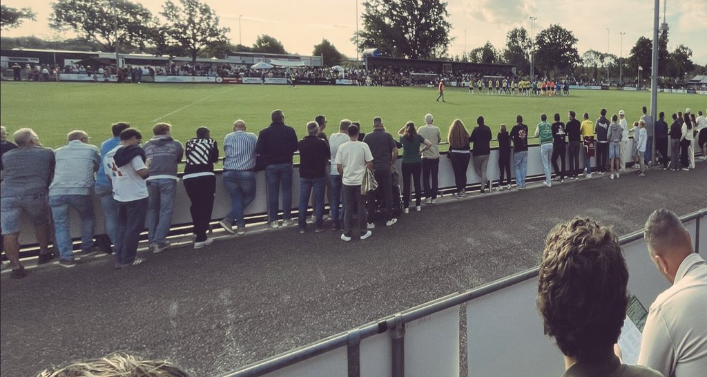 2e helft deed Hiep mee. Centraal op het middenveld. NAC maatje te groot, maar prima prestatie