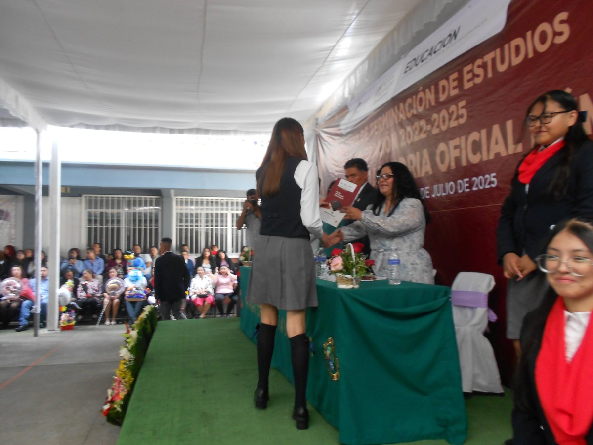La Escuela Preparatoria Oficial Núm. 49, Despide a una generación más, comprometidos con la enseñanza y satisfechos de formar jóvenes, para un mejor futuro.
<a href="/dbg_epoem/">Dirección de Bachillerato General.Estado de México</a> <a href="/SEMSedomex/">SEMS</a> <a href="/DGEMSedomex/">DGEMS</a> <a href="/delfinagomeza/">Delfina Gómez A.</a> <a href="/JorgePLucio/">Jorge</a>.