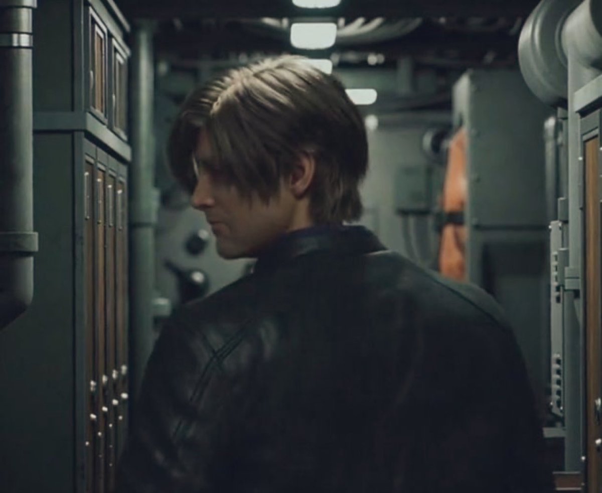 𝐋𝘦𝘰𝘯 𝘚. 𝘒𝘦𝘯𝘯𝘦𝘥𝘺 (@leonlazykennedy) on Twitter photo 