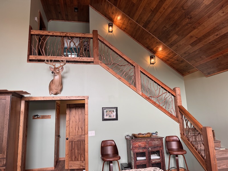 Give life to your home. 🪵