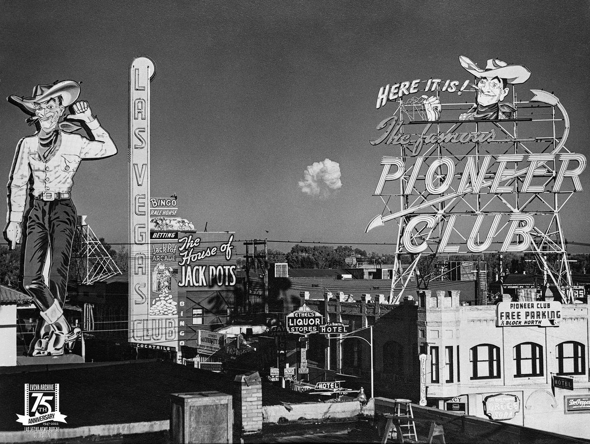 AtomicMuseum's tweet image. In 1957, Don English captured the Priscilla Test’s atomic mushroom cloud above Fremont Street from a drugstore rooftop. The iconic photo framed the blast between Vegas Vic and the Pioneer Club, winning LIFE’s “Picture of the Week.”

Credit: Las Vegas News Bureau, LVCVA Archive.