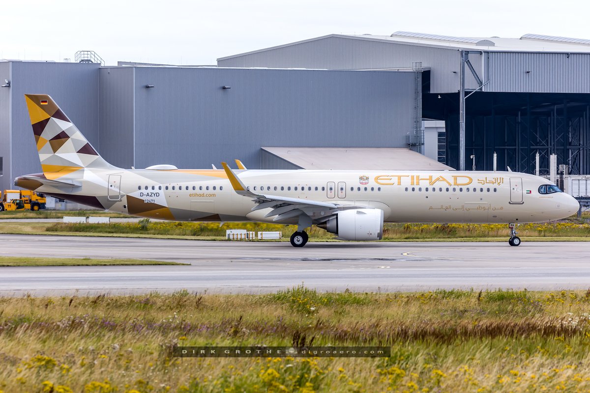 digro65's tweet image. the first Airbus A321LR for @etihad Airways will be delivered this coming week, A6-LRA had another testflight today at Airbus Hamburg in full livery now...