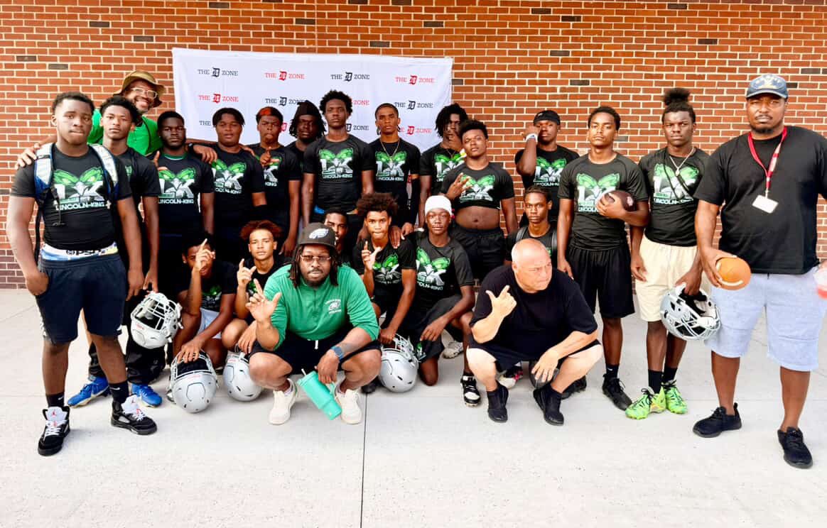 Great day at <a href="/TheD_Zone/">The D Zone</a> shootout 5-1 on the day !!

3 deflections 
1 catch