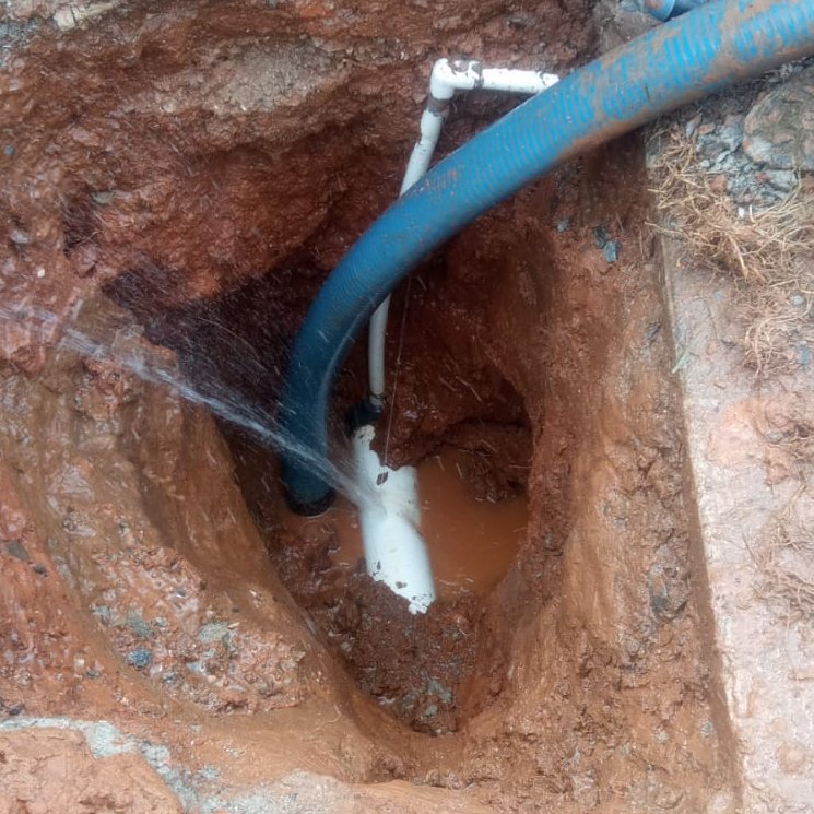 IDAANinforma's tweet photo. 📍Metro: ¡Lo estamos resolviendo! ☑️Continuamos trabajando en 🧑‍🔧

📍Altos de Las Acacias, calle Circunvalación A 🛠️
📍San Antonio, calle Corotú ⚒️
📍Villa Lobos - válvula de expulsión de aire sobre la tubería de 42"

@311Panama https://t.co/PDAwHku9wy