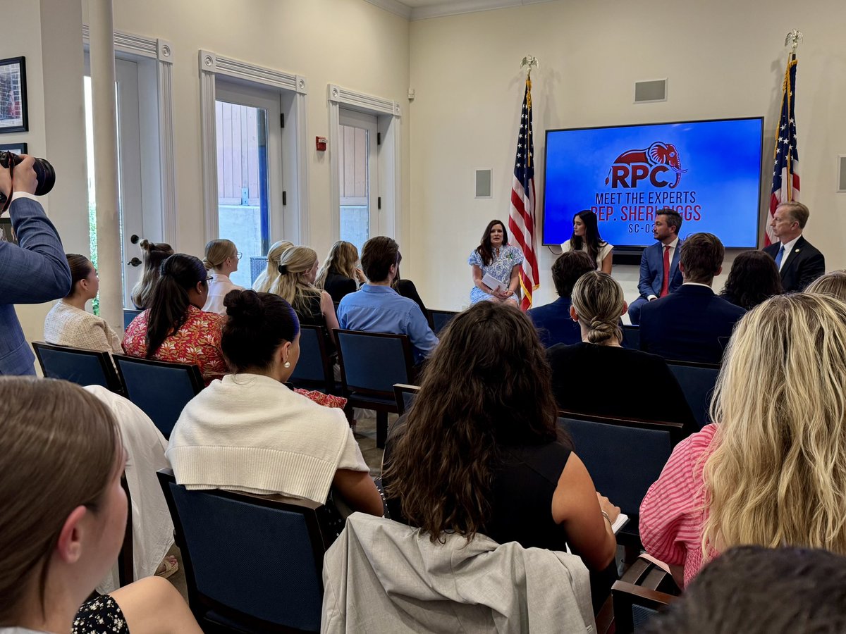 RepSheriBiggs's tweet image. It was a pleasure to join @RepKevinHern and @GOPpolicy this afternoon for a “Meet The Experts” panel on the important issue of protecting women’s sports.
Grown men competing against - and being allowed to change in women’s locker rooms - is wrong!
@POTUS, and our Republican…