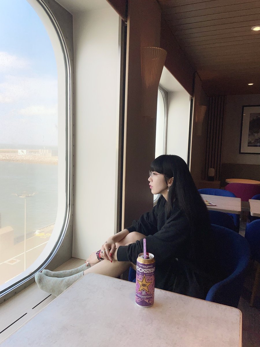 Isiliel_jp's tweet image. ／

✨🌙Off to the UK🇬🇧✨

＼

Isiliel has taken to sea and arrived safely in the UK!❤️‍🔥

#MoonbowRebellion continues this week in London with 3 big events!🪽

7/17
hmv 363 Bookshop

7/18
Hyper Japan Festival
hyperjapan.co.uk

7/20
The Black Heart
ourblackheart.com/events/2025/5/…