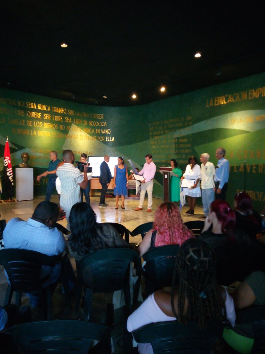Cubaelectrónica: Empresa importadora del Grupo de la Electrónica celebró su 40 aniversario... #MemorialJoseMarti #ellugarquetodocubanodebeconocer
#CubaEstáFirme
#verano2025