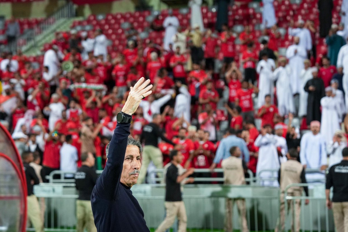 كان يستحق وداع أفضل
كان يستحق تعامل أفضل

رشيد جابر ما قصر مع منتخب عمان، وصل لنهائي الخليج ووصل للملحق الآسيوي المؤهل للمونديال

رشيد جابر محبوب جماهير عمان.. كفيت ووفيت ♥️🇴🇲