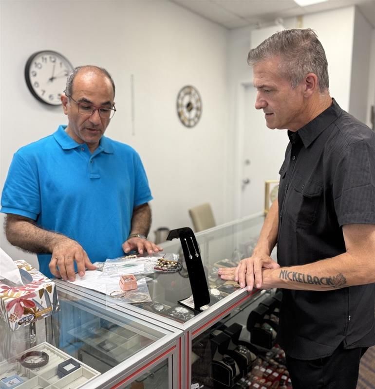 TimTierney's tweet image. Looking for expert watch and jewellery repair right here in the community? Stop by Minute Motion Watch and Jewellery Services in the Beacon Hill Shopping Centre.
Magit Elias is your go-to for battery replacements, strap fixes, custom repairs, and a beautiful selection of silver…