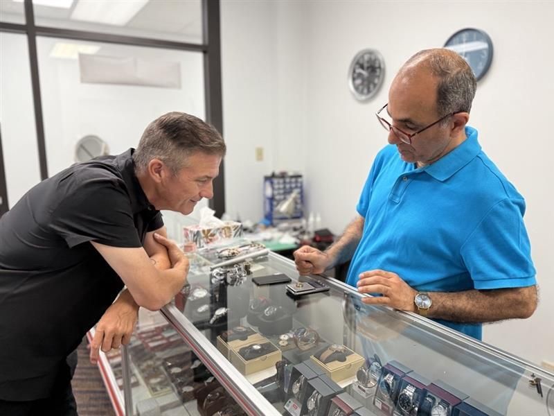 TimTierney's tweet image. Looking for expert watch and jewellery repair right here in the community? Stop by Minute Motion Watch and Jewellery Services in the Beacon Hill Shopping Centre.
Magit Elias is your go-to for battery replacements, strap fixes, custom repairs, and a beautiful selection of silver…