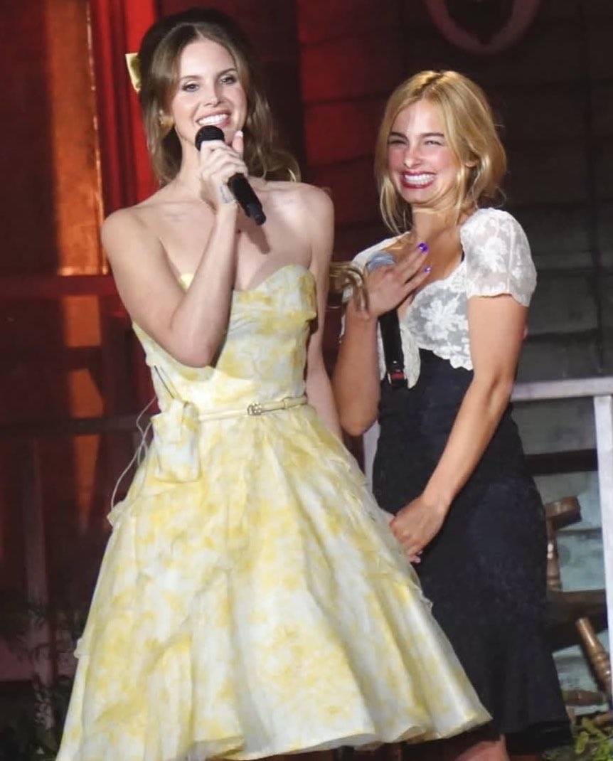 lana archives tweet media