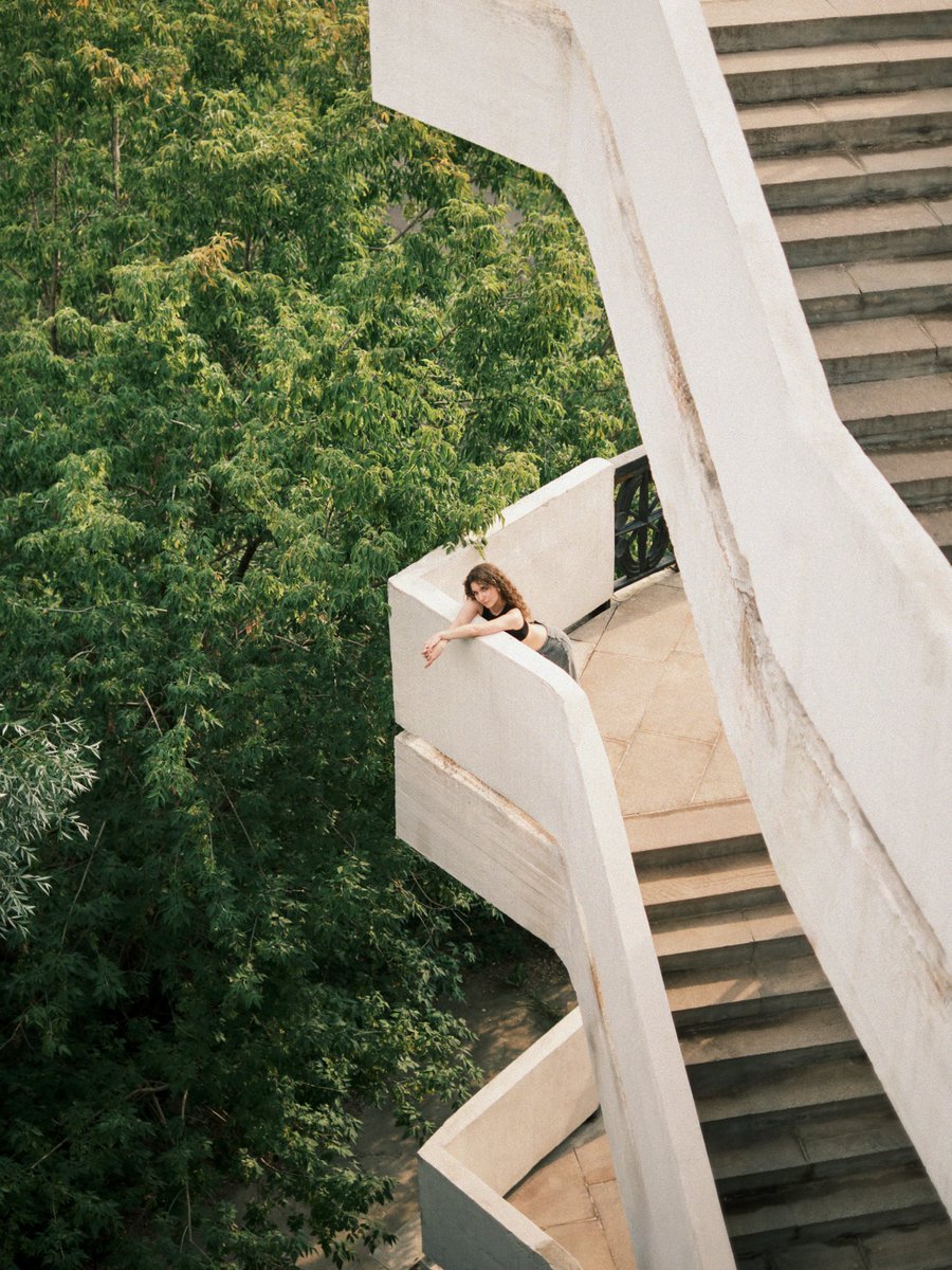 Calmnist's tweet image. 