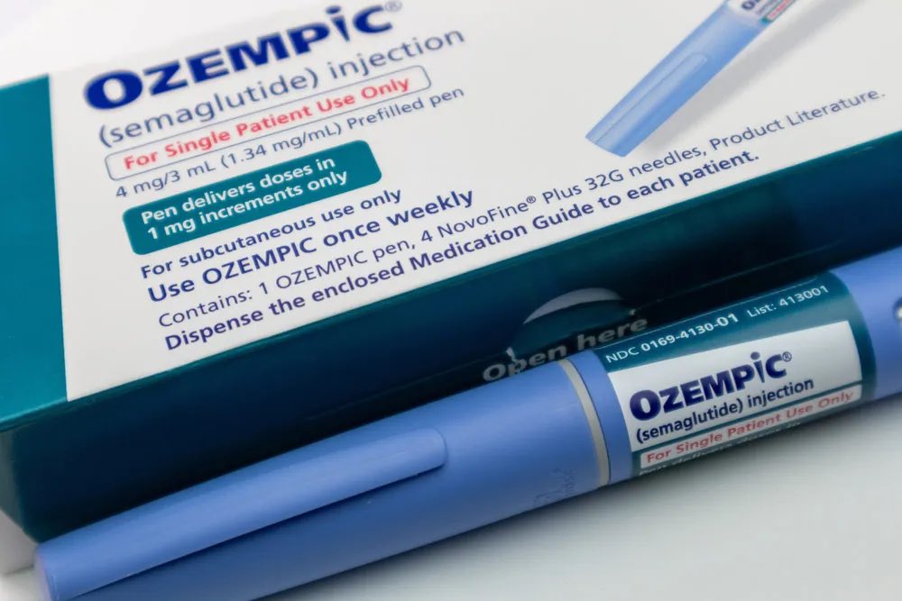 HelenORahilly's tweet image. 2 months into my Ozempic journey to lower my blood sugar. A month on .25mg & a month on .5mg. 2 days of vomiting that had me bedridden. Appetite hugely affected (which is the mechanism of the drug). A brand new protein rich diet. Small portions. 5kg lost. Sugar down. Onwards.