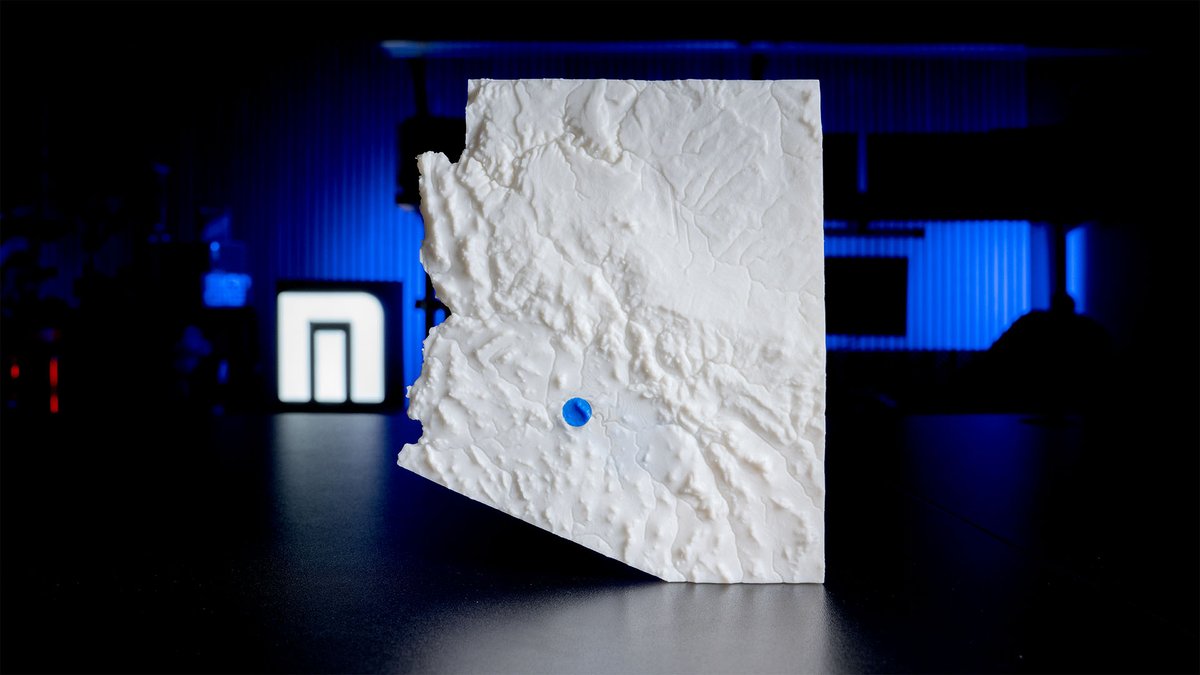 microcenter's tweet image. Our 30th store is going to be opening in Phoenix, Arizona and you can sign up right now to be a part of our ✨VIP Days✨ You’ll be able to shop our amazing deals and get your free gift, ahead of the Grand Opening. Learn more here: micro.center/3212b7