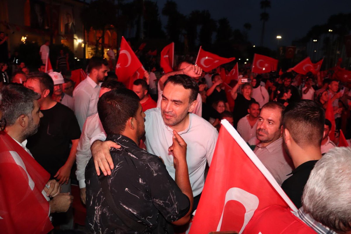 📍 Cumhuriyet Meydanı 

🇹🇷15 Temmuz Demokrasi ve Milli Birlik Günü’nde Demokrasi Nöbetindeyiz.

Aziz Milletimizin iradesine sahip çıkmak için meydanlardayız.

Hainlere geçit vermedik, hiçbir zaman da geçit vermeyeceğiz... 

#MilletinZaferi #15TemmuzDestanı
#15Temmuz