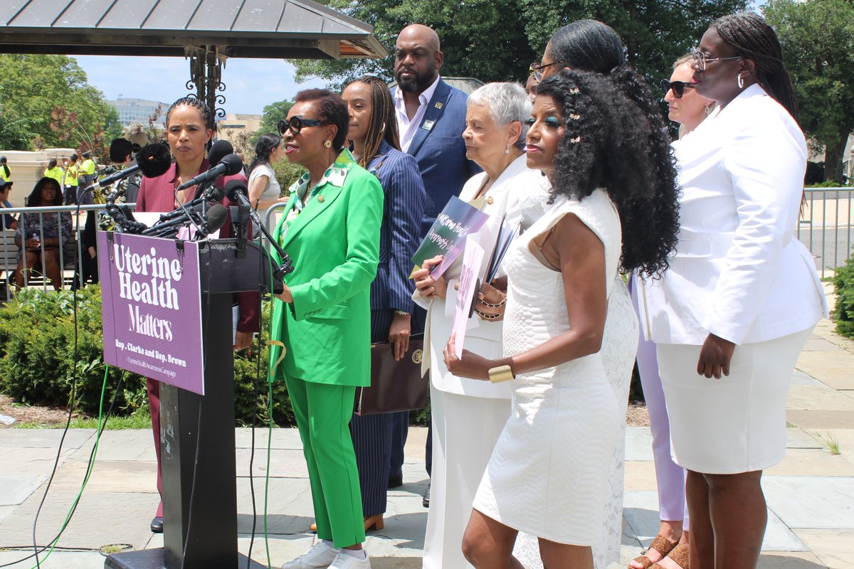 RepYvetteClarke's tweet image. In observance of Fibroid Awareness Month, my colleagues and I hosted a Uterine Health Awareness press conference to advocate for the health of women nationwide. I am proud to stand with my sisters,
@RepShontelBrown, @RepBonnie, and @Sen_Alsobrooks to reintroduce a myriad of…