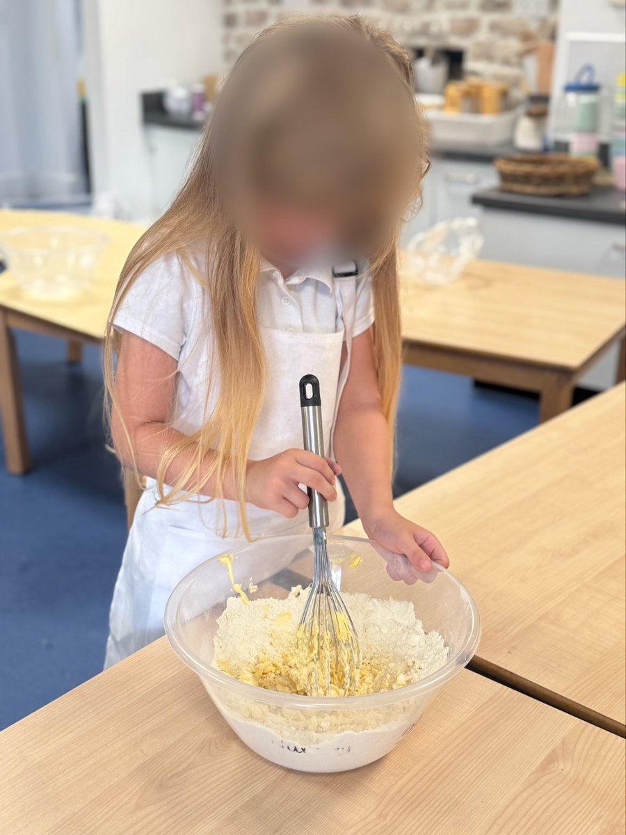 Miss Soar tweet media