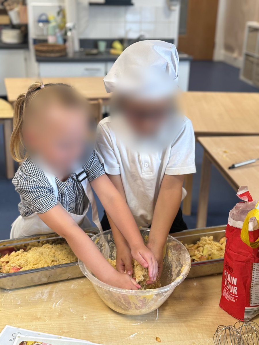 Miss Soar tweet media