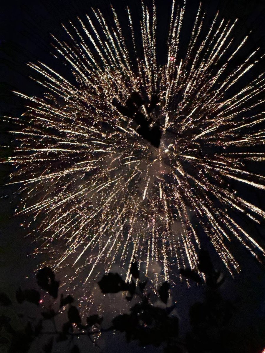 apple_ALLL's tweet image. all the best🥰🥰🥰