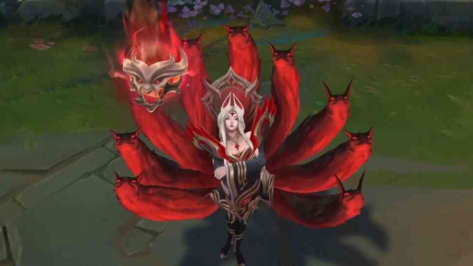 baephine's tweet image. imagine giving ahri an ASUโฆ
โฆjust to give her transcendent skin
โฆthen to give her legendary, too
โฆto finish with mythic variant off
dear riot, stop updating characters if you still milk money from skins that are above epic tier with very few model changes.