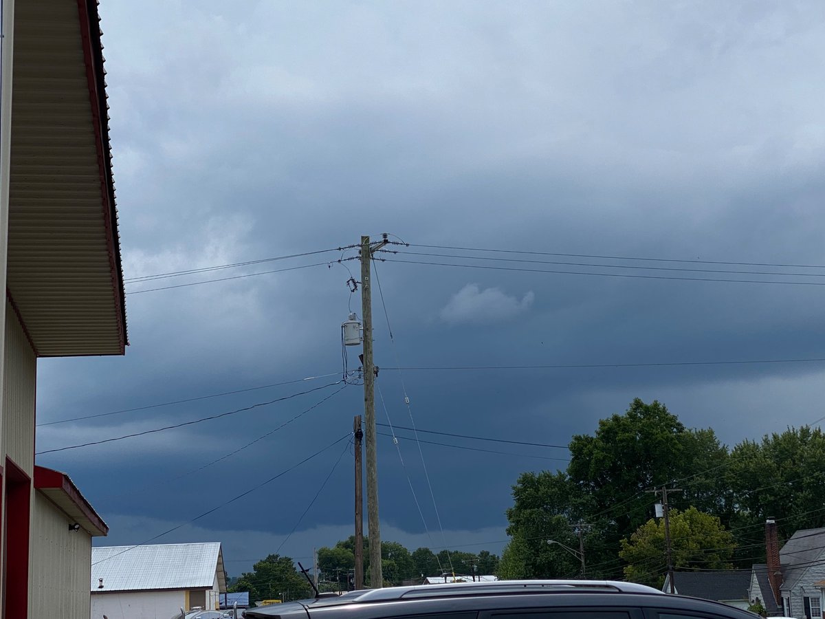 Dylan Mcvicker (@dylan_mcvicker) on Twitter photo Special Weather statement cell near Somerset, KY looking west. 4:17pm <a href="/nwsjacksonky/">NWS Jackson KY</a> <a href="/cjwxguy56/">Chris Johnson FOX 56 Weather</a> Special Weather statement cell near Somerset, KY looking west. 4:17pm <a href="/nwsjacksonky/">NWS Jackson KY</a> <a href="/cjwxguy56/">Chris Johnson FOX 56 Weather</a>