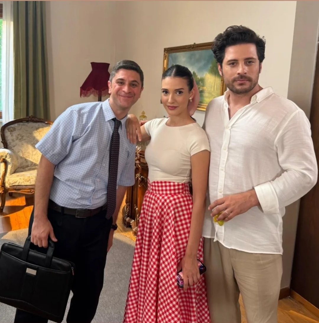 Kezban (@orhir_mahcen_) on Twitter photo Masum ve zarif kelebeğim🦋şüphesiz ayrılıklar çok zor ama beni buraya bağlayan sizin sevginiz #Elvan için de bir o kadar heycanlıyım☺ #TamPansiyonAşk da ne kadar güzel tatlış bir tarzın var❤🤍
Seni çok seviyorum <a href="/MahassineMrbt/">Mahassine Merabet</a> ve hep seninleyim
#MahassineMerabet Masum ve zarif kelebeğim🦋şüphesiz ayrılıklar çok zor ama beni buraya bağlayan sizin sevginiz #Elvan için de bir o kadar heycanlıyım☺ #TamPansiyonAşk da ne kadar güzel tatlış bir tarzın var❤🤍
Seni çok seviyorum <a href="/MahassineMrbt/">Mahassine Merabet</a> ve hep seninleyim
#MahassineMerabet