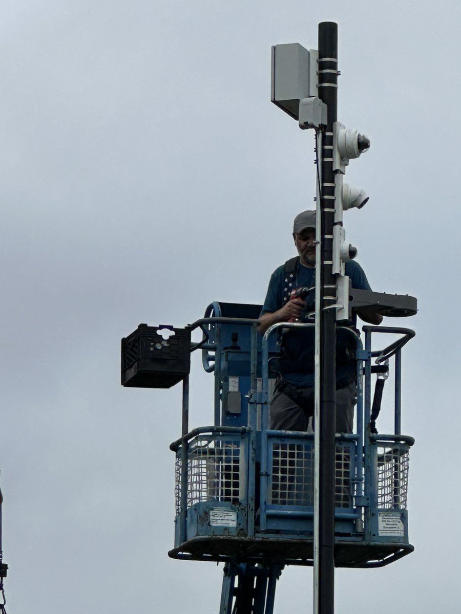imryh's tweet image. Install day for our new field hockey and rugby outdoor PTZ cameras. Looking forward to additional live and replay angles for all our upcoming broadcasts!!