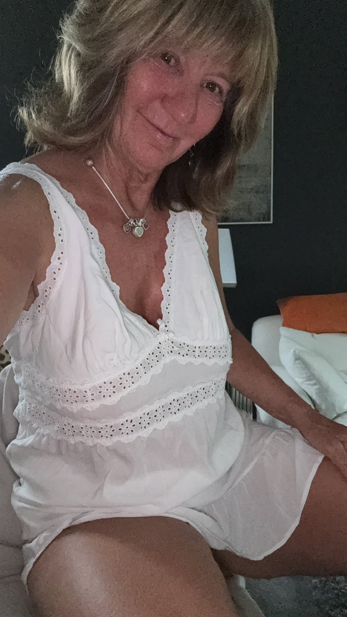 hornyhousewife7
