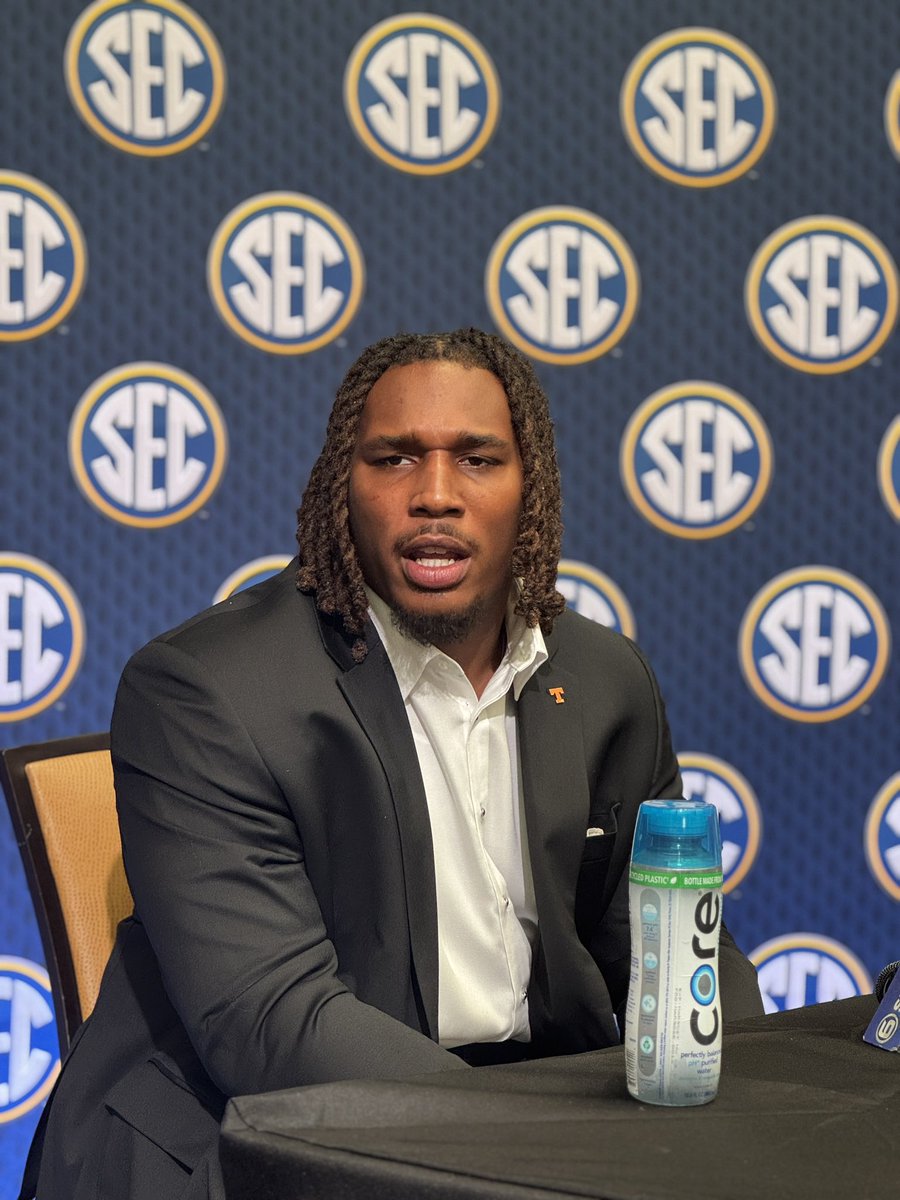 AflacKickoff's tweet image. Checking in from Day ✌️of SEC Media Days with @Vol_Football 

#AflacKickoff // @cfbhall