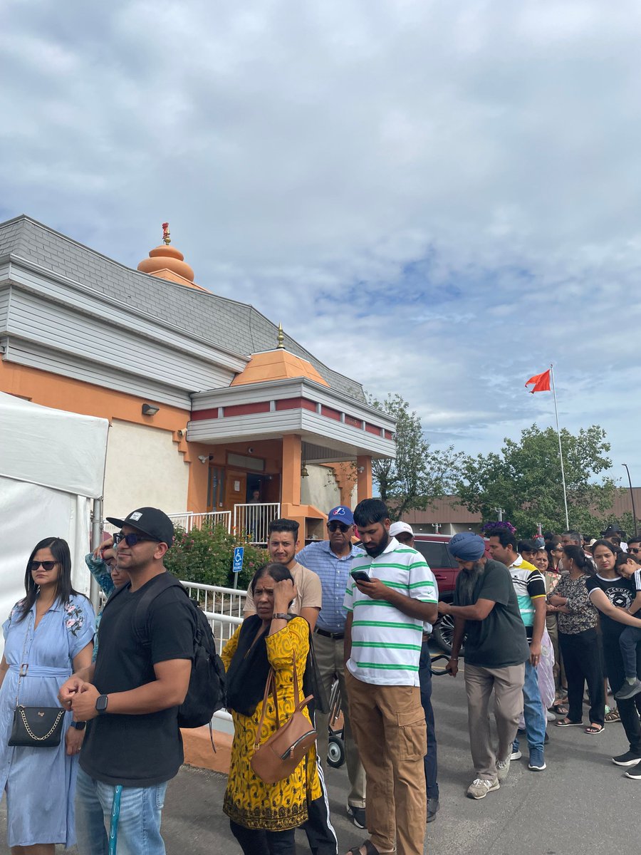 lizettendp's tweet image. Had a fantastic time at the Hindu Society Pancake Breakfast this weekend. The energy, food, and thoughtful conversations made for a memorable morning. Always great to be out connecting with community and celebrating what brings us together!