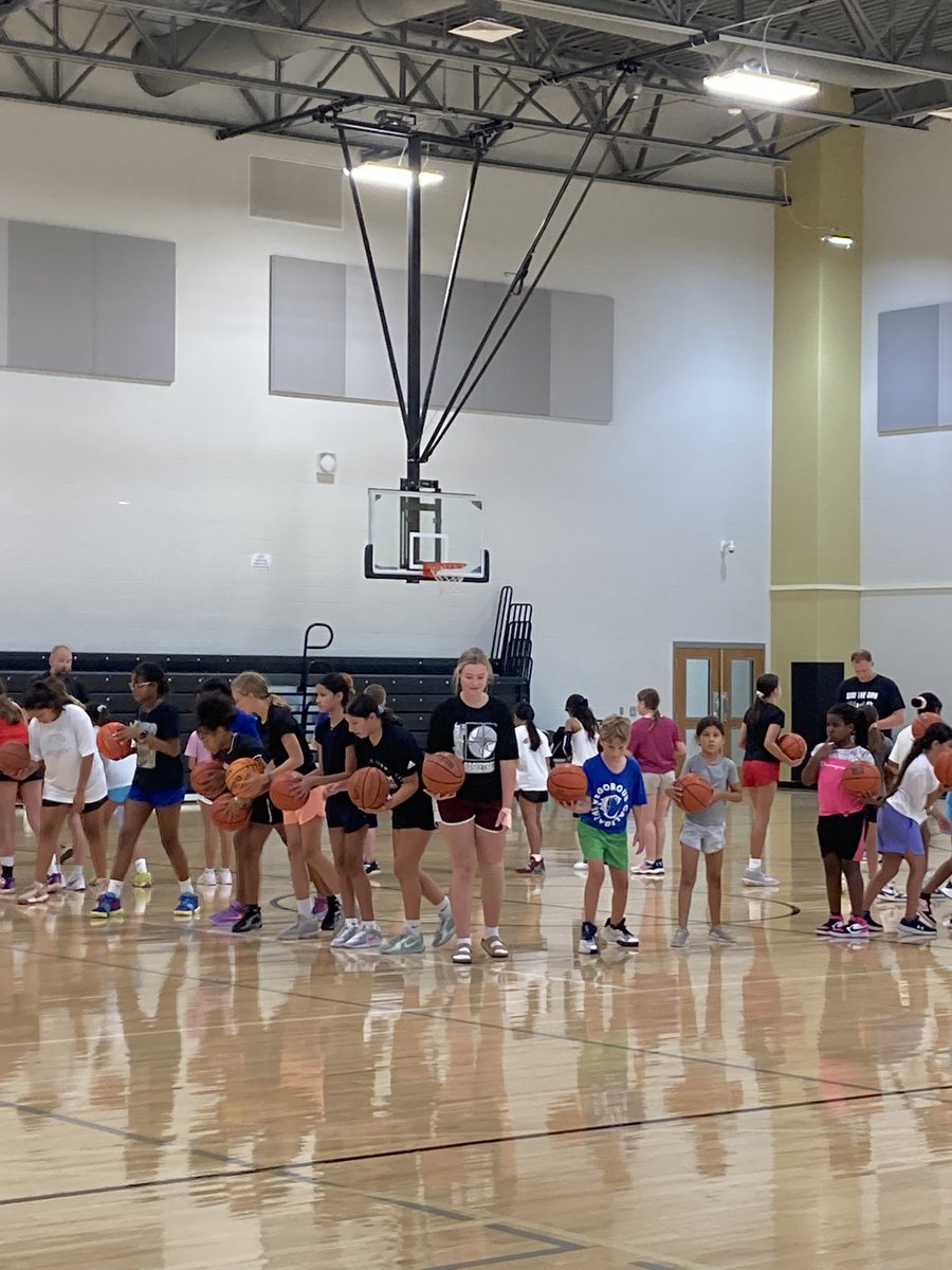 LJagsbball's tweet image. Great day 1 of our Lady Jaguars basketball camp. Everyone was working hard, and learning the ways of our Championship Standards. Great examples from our girls in our program.
@HaysCISD @McCormick_Hays @DMS_Mustangs @JhsJags @CoachCarlin @Coach_Akina @CoachLMoffett