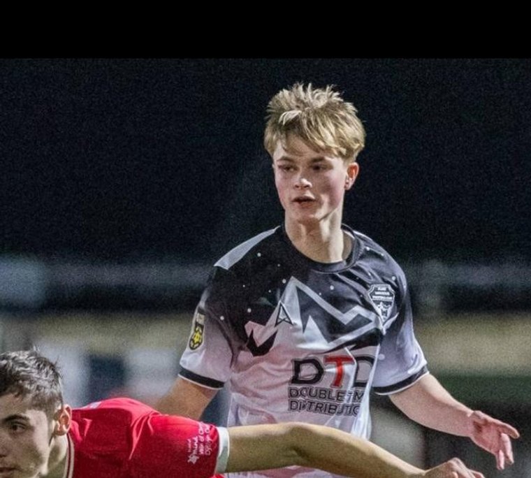 Retained players confirmed

#VivaLaMountain
flintmountainfc.co.uk/news/retained-…