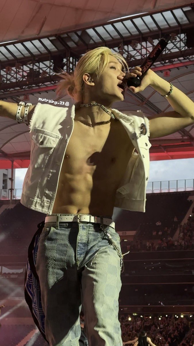 yastay__'s tweet image. #forças felicias, o felix de Lollapalooza is back