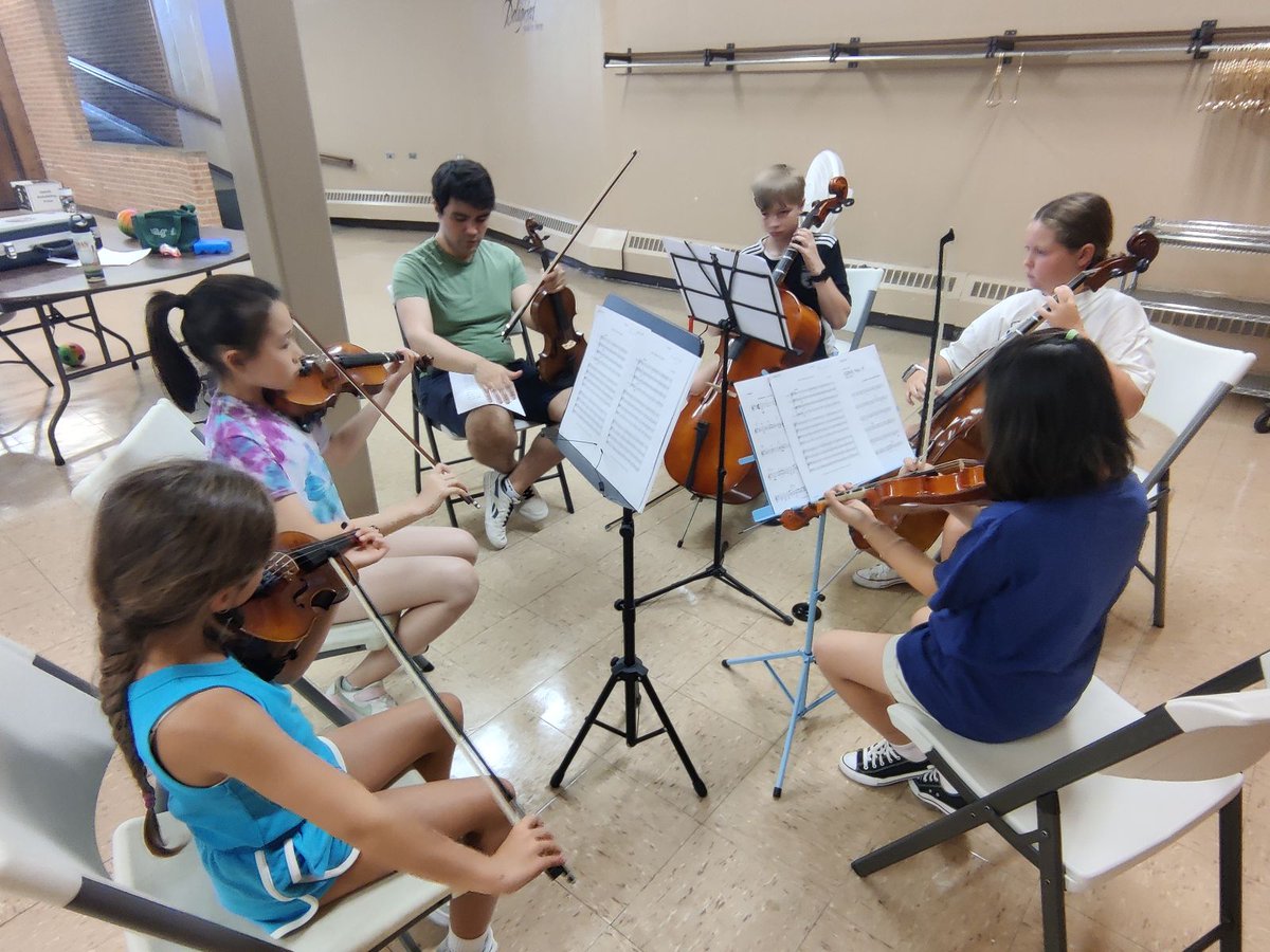 AmericanMusicIn's tweet image. Day 2 at Summer Music Camp! 🎶  All levels learning, growing, and having fun! 🎻☀️ #SummerMusicCamp #MusicEducation #AllLevelsWelcome #LearnMusic #FunWithMusic