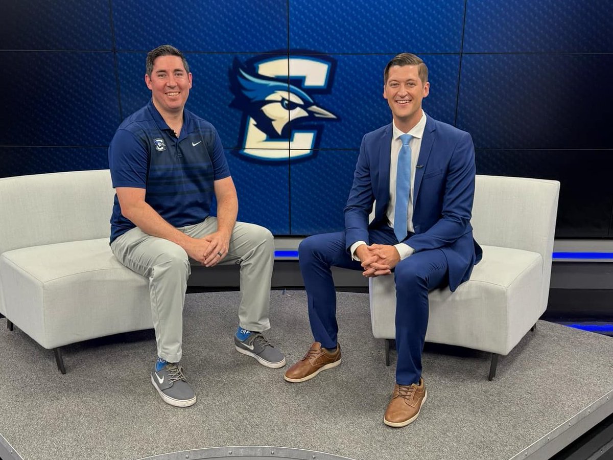 ClaytonJCollier's tweet image. So great to have @coachbrianvb and @_robanderson in-studio at @WOWT6News recently! Brian and I previewed his first season as @CreightonVB head coach!
Watch our interview here: wowt.com/2025/07/15/cre… #GoJays
