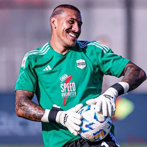 Ramiro Soria (@ramisoria18) on Twitter photo Nacho Arce no sale de Deportivo Riestra hasta Enero de 2026.
El golero no llegaría a Peñarol en este mercado de pases.
Lo confirma Fabio Pirolo, Vicepresidente de Riestra en #EstoEsFútbol x <a href="/CarveDeportiva/">Carve Deportiva</a> Nacho Arce no sale de Deportivo Riestra hasta Enero de 2026.
El golero no llegaría a Peñarol en este mercado de pases.
Lo confirma Fabio Pirolo, Vicepresidente de Riestra en #EstoEsFútbol x <a href="/CarveDeportiva/">Carve Deportiva</a>