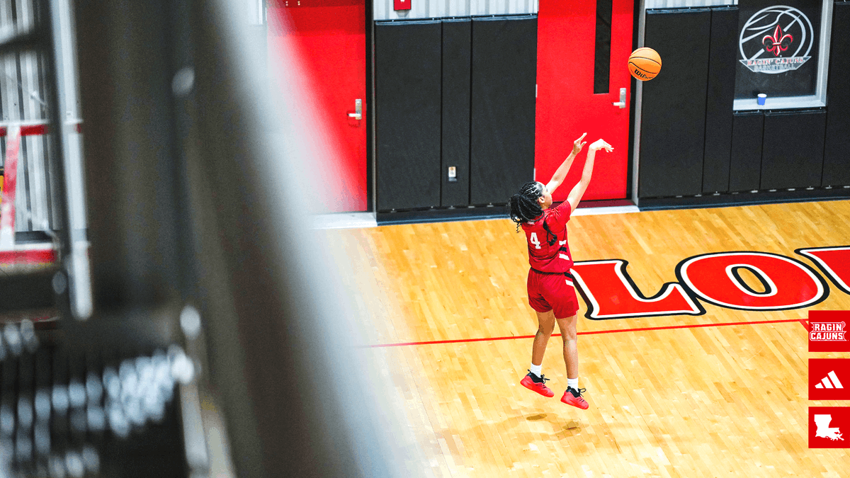 RaginCajunsWBB's tweet photo. summer days in the lab 🧪

#GeauxCajuns https://t.co/DQ2zYioZGi